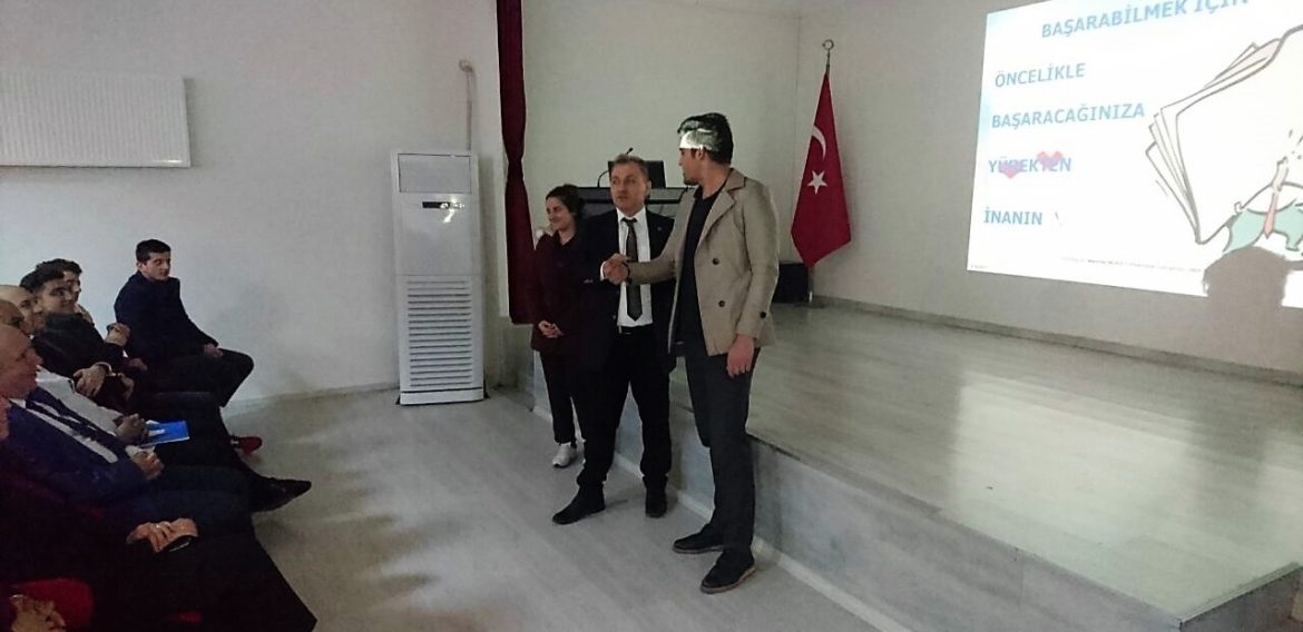 ÖĞRENCİLERE MOTİVASYON, HEDEF BELİRLEME VE FARKINDALIK SEMİNERİ